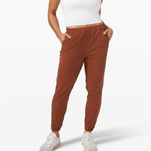 Lululemon adapted state jogger